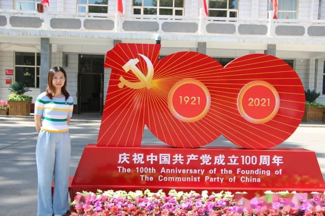 救援摄影师男孩