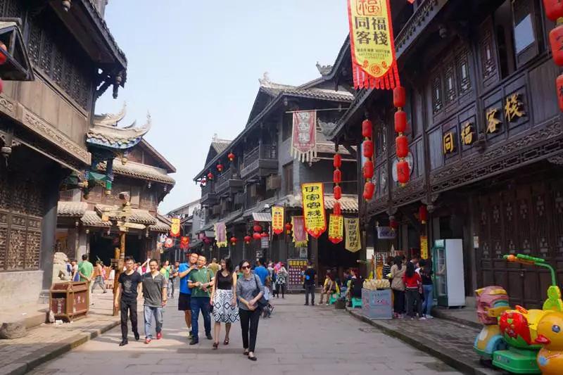 寻找游泳套件